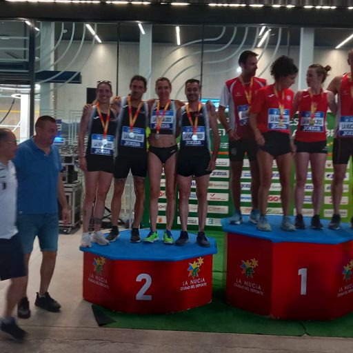 Relevo 4x100 Mixto-40 (Susana Cremades, María Arévalo, Samuel Ursula y José Luis Regidor)