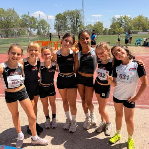 Pilar Belmonte, Elisa Olivan, Alba Abellán, Carmen Gozalo, Mary Iheme, Nelli Ermolaeva y Juliette Oliván